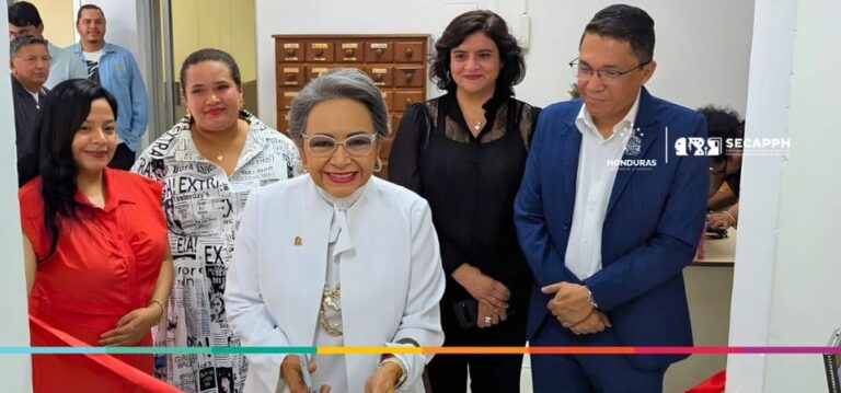 Honduras Celebra la Reapertura de la Hemeroteca Nacional «Ramón Rosa»