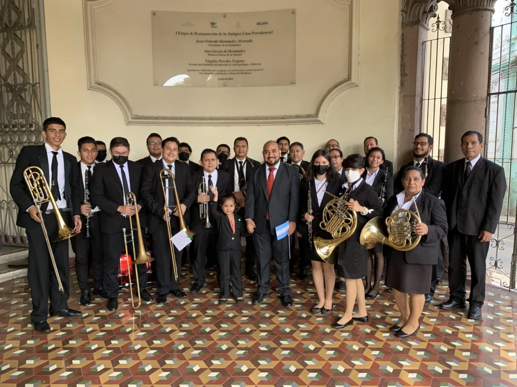 Foto Grupal Banda Suprema de los Poderes