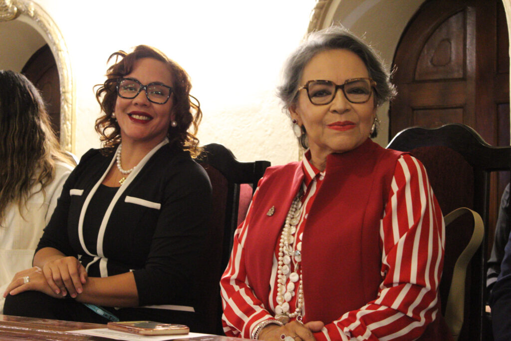 La ministra Annarella Vélez, compartió el encuentro de hermandad, junto a la embajadora de la República Bolivariana de Venezuela acreditada en Honduras, Margaud Godoy.