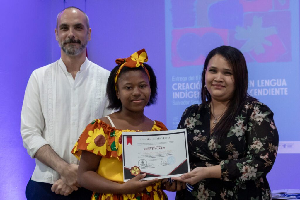 SECAPPH reconoce la creación literaria en la lengua materna