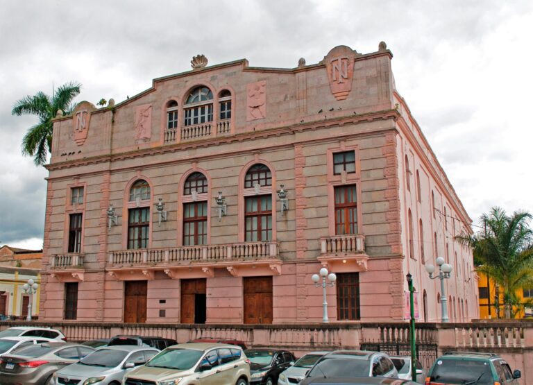 Teatro Manuel Bonilla
