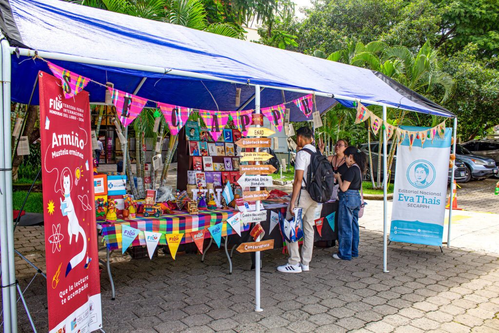 Tercera Feria Internacional del Libro